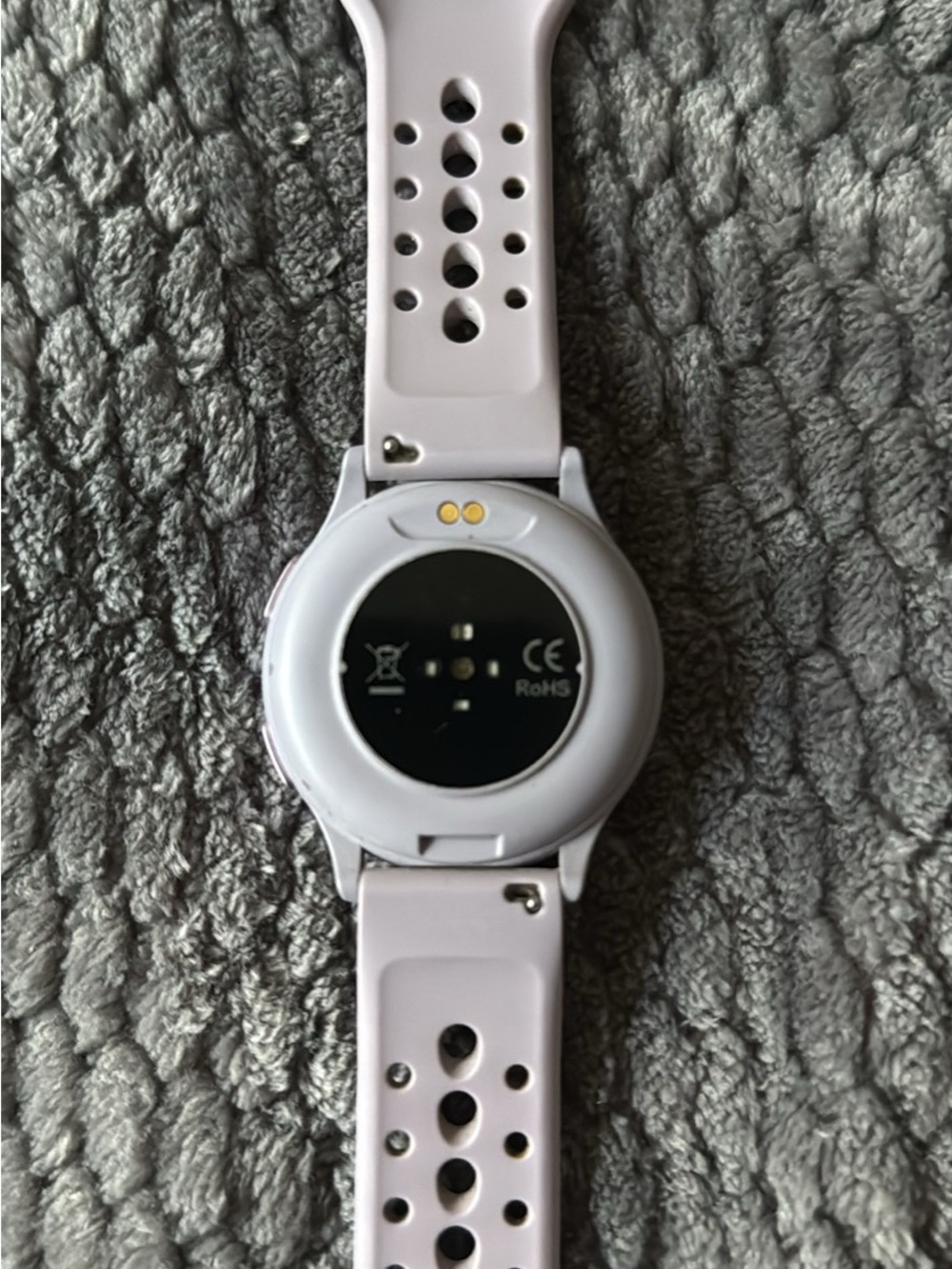 Lavender Smartwatch with Extra Strap - Picture 11 of 12